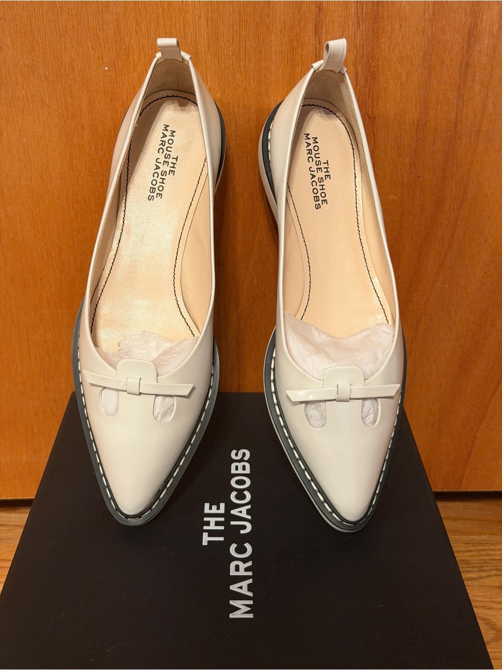 Marc Jacobs Off- White Mouse Ballet Pointed Toe Flat, US 5/EU 36
